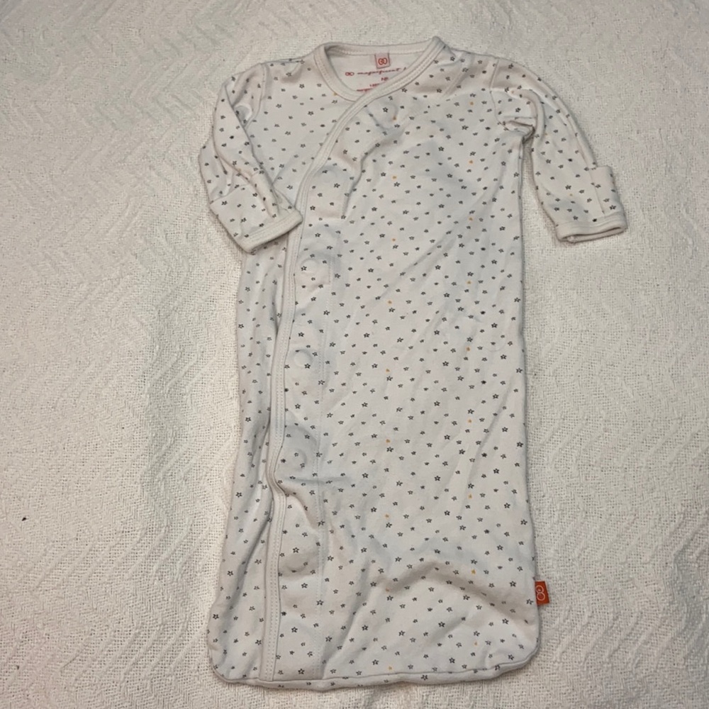Magnetic Me Gender Neutral Magnetic Closure Gown